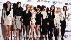 [포토] ‘서울가요대상’ 소녀시대, 여신포즈도 ‘제각각’