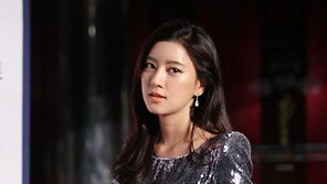 [포토] ‘서울가요대상’ 최윤소, 블링블링 하의실종룩