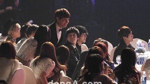 [포토] ‘서울가요대상’ 슈주 이특, 숨길 수 없는 매너남 포스