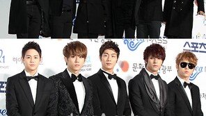 슈퍼주니어 vs 비스트, K-POP 최고의 패셔니스타는?