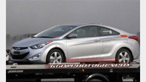 신형 아반떼 최초공개…문짝 두개, 파격 변신!