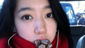 박신혜 곶감 셀카 눈길 “곶감 먹는 모습도 예뻐”
