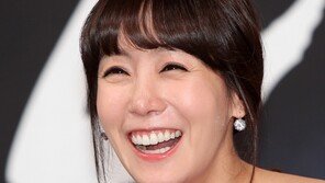 [포토] 김정은, 해맑은 ‘반달 눈웃음’