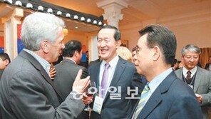 다보스 밝힌 ‘한국의 밤’