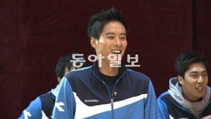  [오늘의 채널A]불국단, 농구코트 휘젓는 이봉주에 ‘깜짝’