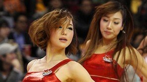 [포토]치어리더 ‘아찔한 골반흔들기’ 작렬