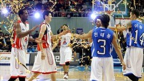 [올스타전] 문태영 MVP…드림팀, 매직팀에 24점차 완승