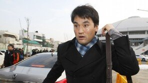 동료 노트북·지갑 훔친 ‘착한’ 박찬호…도대체 왜 그랬을까