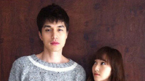 이동욱-제시카 커플사진 화제… “이상적인 키 차이!”