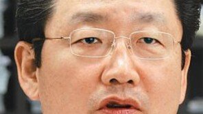 이철희 서울 보라매병원장 “비싼 진료비-긴 대기시간 스마트폰으로 해결”