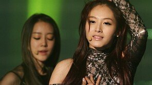 [SD포토]레인보우 재경, 아찔한 착시 의상