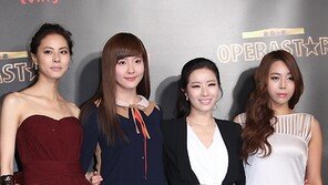 [SD포토] 박지윤-다나-박기영-주희, 개성 뚜렷한 드레스 향연