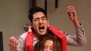 [SD포토] 여욱환-홍예나, 사랑싸움도 격하게~