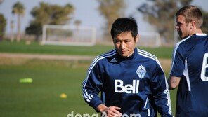 [포토] 이영표, 날쌘돌이 본능 폭발