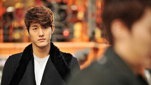 배우 이기우 ‘자발녀’에서 가수로 변신?