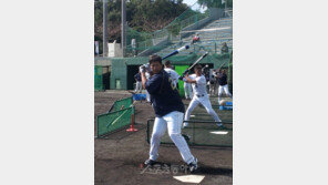 이대호 ‘특타 펑펑’… 타 팀 관계자 ‘화들짝’