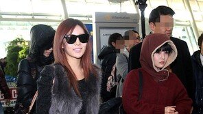 [포토]티아라 보람, 섹시 큐리 옆에서 ‘꼬꼬마 숙녀? 굴욕’