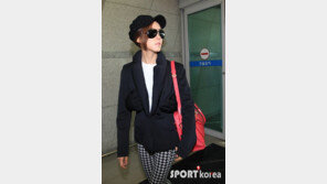 [포토] 티아라 효민, ‘공항에서 화보를?’