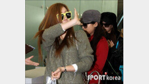 [포토] 씨스타 소유 ‘톡톡튀는 패션안경’