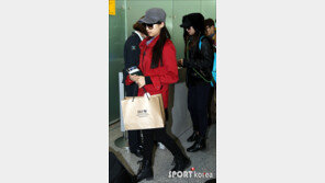 [포토]씨스타 보라-효린 ‘파리 월드투어 고고씽’