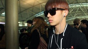 [포토] ‘공항 포착’ 비스트 이기광, ‘차도남 포스~’