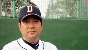 두산 이토 수석코치 개혁 총대 “작은플레이 하나에 집중하라”