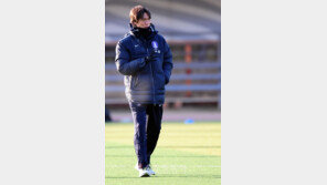 홍명보호 귀국 “오∼만만한 오만! 22일 런던행 확정”