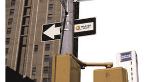 소비자의 마음을 사로잡은 최고의 명품 브랜드는..