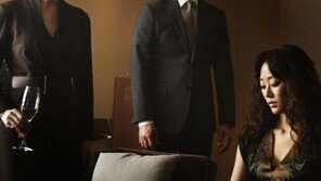 김강우-백윤식-윤여정-김효진 ‘돈의 맛’ 크랭크업