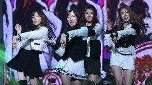 [SD포토] 스텔라, ‘군통령’ 노릴까? 파격 컴백