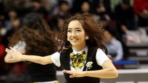 [포토] 치어리더, 파격 스쿨룩…학생 주임 단속할 기세~