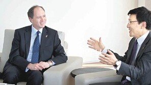 스콧 주한 영국대사 본사 방문