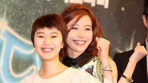 [SD포토]윤진서 “‘일년에 열두남자’ 파이팅!”