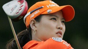 유소연, 호주오픈 단독선두