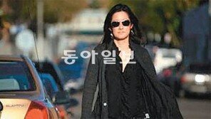 할리우드 첫 한인 여성감독