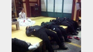 액받이 무녀 패러디 등장… “월아, 나의 액도 받아다오!”