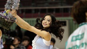 [SD포토]치어리더, 우아한 발레리나? ‘자세히 보면 아찔’