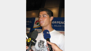 ‘호날두 헤트트릭’ 레알 마드리드, 리그 우승 굳히기 돌입