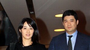 [포토] 김주하 아나, 멋쟁이 남편과 영화관 나들이~