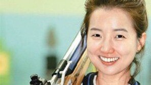 서른의 총잡이 ‘초롱이’ 강초현 끝없는 도전