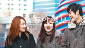 해외-국내 팬 조직화에 놀라고 “한국 팬 과격” 목소리엔 민망