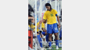 ‘외계인’ 호나우지뉴, 브라질 국가대표팀 복귀