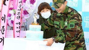 [SD포토]  제대 이준기 ‘힘 하면 이준기입니다’