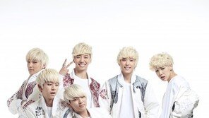 [O2플러스/커버]‘외계전사’ B.A.P “금발 염색, 안 어울려서…” 고개 푹