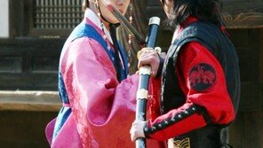 ‘해품달’ 양명군, 운과 검 대결…진짜 반란 시작되나