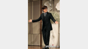 [포토] 이병헌 ‘오늘 제가 주인공이 아닌데…’