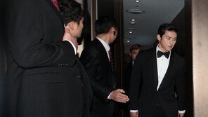 [SD포토] 고수, 등장부터 후광이…‘해 품은 외모’