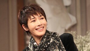 [포토] 고수 결혼식 참석한 선우선, ‘숏커트머리’ 깜짝