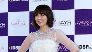 [SD포토] 강지영, 고교생 티 확 벗었네