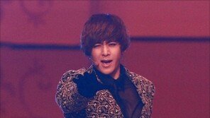 2PM 닉쿤, 블락비 태국 인터뷰 ‘공개 비판?’